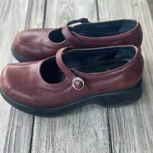 Dansko mary jane